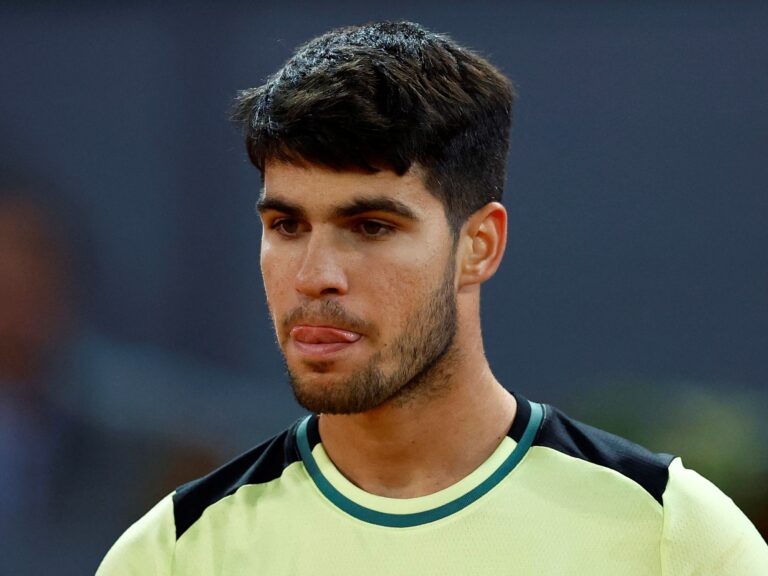 Carlos Alcaraz se bajó del Masters 1000 de Roma por sus dolores en el brazo derecho: “Necesito descanso”