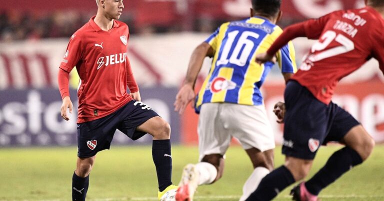 El debut más esperado: Parmo tuvo cinco minutos y casi mete un gol :: Olé