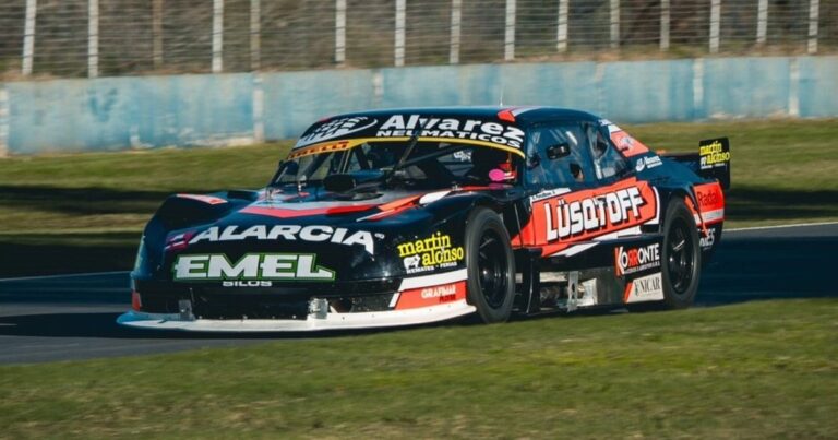 El Tiki Pérez Bravo y Queijeiro festejaron en el regreso del Procar 4000 al 12 de Buenos Aires :: Olé